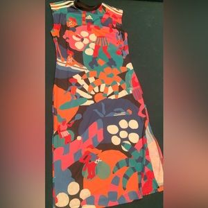 Adidas Dress. Beautiful Dress to wear out on the town!